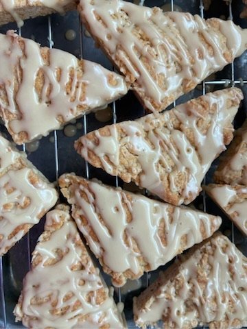 mini maple scones