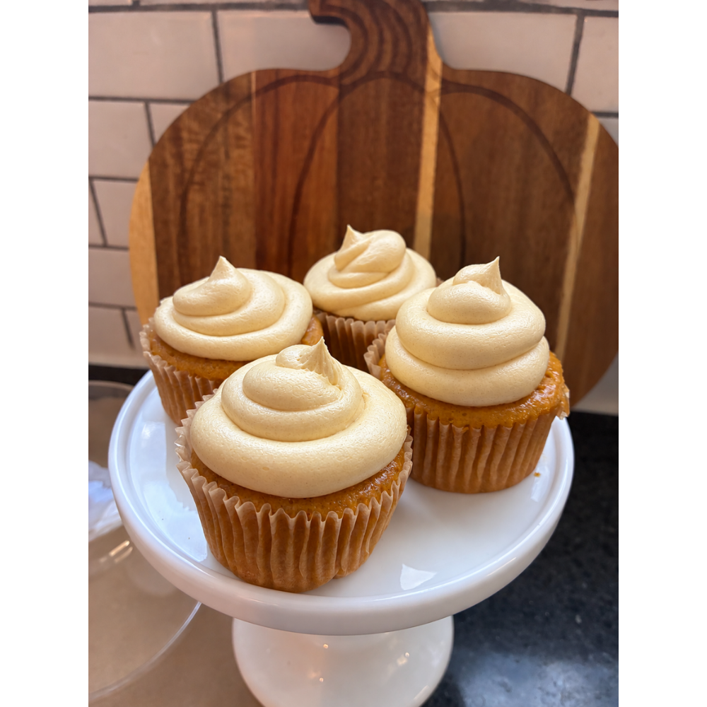 pumpkin cupcakes fir and maple